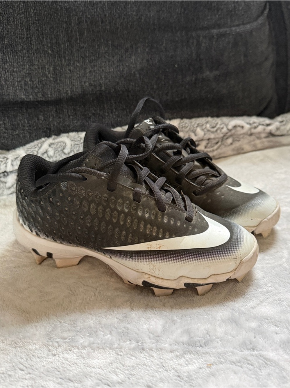Nike Kids Black and White Soccer Cleats